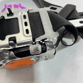 GMC TERRAIN SLE 2018-2023 FRONT LEFT DRIVER SIDE SEAT BELT RETRACTOR OEM 1P