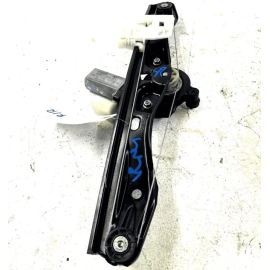 REAR RIGHT SIDE DOOR WINDOW REGULATOR OEM 7351050 2018 BMW 340 XI