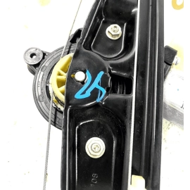 REAR RIGHT SIDE DOOR WINDOW REGULATOR OEM 7351050 2018 BMW 340 XI