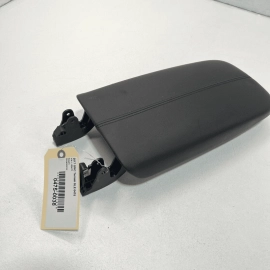 2018 - 2020 GMC TERRAIN CENTER CONSOLE ARMREST ARM REST STORAGE LID COVER O