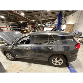 GMC TERRAIN 2018 - 2021 DASH LEFT STEERING COLUMN KNEE BOLSTER TRIM COVER O