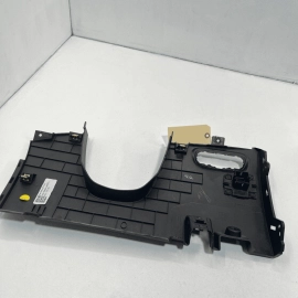 GMC TERRAIN 2018 - 2021 DASH LEFT STEERING COLUMN KNEE BOLSTER TRIM COVER O