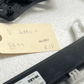 VOLKSWAGEN JETTA 2019 - 2021 REAR RIGHT PASSENGER SIDE DOOR WINDOW REGULATO