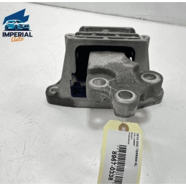 2019 GMC TERRAIN SLE ENGINE MOTOR MOUNT SUPPORT BRACKET OEM 2019 GMC TERRAIN SLE ENGINE MOTOR MOUNT SUPPORT BRACKET OEM