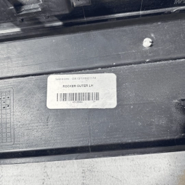 GMC TERRAIN SLT 2018-2023 LEFT DRIVER SIDE SKIRT ROCKER MOLDING PANEL OEM GMC TERRAIN SLT 2018-2023 LEFT DRIVER SIDE SKIRT ROCKER MOLDING PANEL OEM