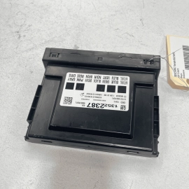 2018 - 2020 GMC TERRAIN  Chevrolet Equinox BODY COMPUTER CONTROL MODULE BCM