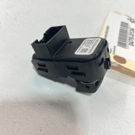 18-23 GMC TERRAIN REAR LEFT OR RIGHT SIDE DOOR WINDOW CONTROL SWITCH OEM 1p