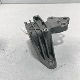 2018-2022 GMC TERRAIN 1.5L AWD TRANSMISSION MOUNT SUPPORT BRACKET OEM
