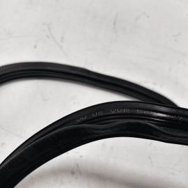 2012-2022 VOLKSWAGEN PASSAT REAR LEFT DRIVER DOOR BODY WEATHERSTRIP SEAL OE