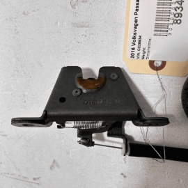 2012-2022 VOLKSWAGEN PASSAT REAR LEFT DRIVER SIDE SEAT LATCH OEM