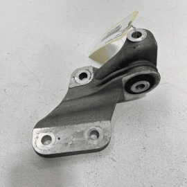 2018 - 2022 GMC TERRAIN 1.5L TRANSMISSION LOWER SUPPORT MOUNT BRACKET OEM