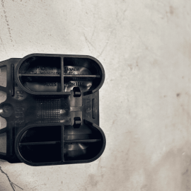 2018 - 2023 GMC TERRAIN FRONT RIGHT SIDE BUMPER ABSORBER PAD BRACKET SUPPOR