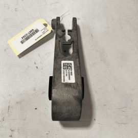 2018 - 2023 GMC TERRAIN TRANSMISSION LOWER MOUNT SUPPORT BRACKET OEM