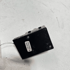 2018-2019-2020-2021-2022-2023 GMC TERRAIN FRONT LEFT SEAT LUMBAR SWITCH OEM 2018-2019-2020-2021-2022-2023 GMC TERRAIN FRONT LEFT SEAT LUMBAR SWITCH OEM