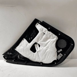 2018-2023 GMC TERRAIN REAR PASSENGER SIDE INTERIOR DOOR TRIM COVER PANEL OE 2018-2023 GMC TERRAIN REAR PASSENGER SIDE INTERIOR DOOR TRIM COVER PANEL OE