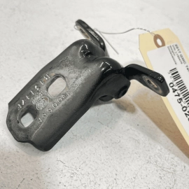 GMC TERRAIN 2018-2023 FRONT RIGHT OR LEFT SIDE LOWER DOOR HINGE OEM =G9K= 1