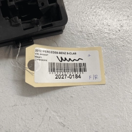 2007-13 Mercedes S550 S600 Front Passenger Side Door Handle Base Keyless Go