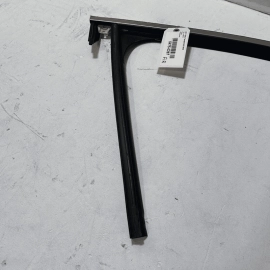 Front Right Door Glass Run Channel Weatherstrip Seal GMC Terrain 2018-2023 