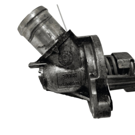 2018-2023 GMC TERRAIN ENGINE WATER COOLANT THERMOSTAT HOUSING OEM