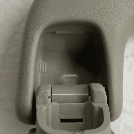 2021 - 2023 KIA K5 FRONT RIGHT PASSENGER SIDE ROOF INTERIOR GRAB BAR HANDLE