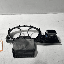 2018 - 2019 VOLKSWAGEN ATLAS DASH CLUSTER SPEEDOMETER BEZEL & AIR VENT OEM
