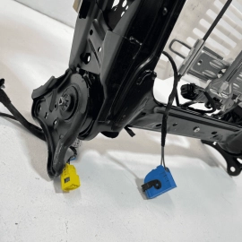 2017-2020 AUDI Q7 FRONT LEFT DRIVER SIDE SEAT UPPER BACK FRAME  & MOTOR OEM 2017-2020 AUDI Q7 FRONT LEFT DRIVER SIDE SEAT UPPER BACK FRAME  & MOTOR OEM