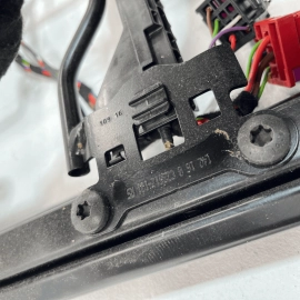 2017-2020 AUDI Q7 FRONT RIGHT PASSENGER SIDE SEAT LOWER TRACK FRAME  & MOTO 2017-2020 AUDI Q7 FRONT RIGHT PASSENGER SIDE SEAT LOWER TRACK FRAME  & MOTO