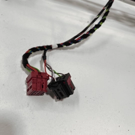 2017-2020 AUDI Q7 FRONT RIGHT PASSENGER SIDE SEAT LOWER TRACK FRAME  & MOTO 2017-2020 AUDI Q7 FRONT RIGHT PASSENGER SIDE SEAT LOWER TRACK FRAME  & MOTO