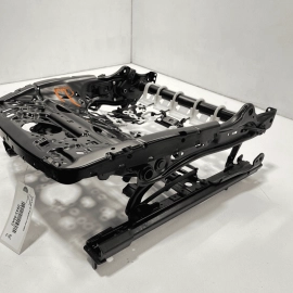 2017-2020 AUDI Q7 FRONT RIGHT PASSENGER SIDE SEAT LOWER TRACK FRAME  & MOTO 2017-2020 AUDI Q7 FRONT RIGHT PASSENGER SIDE SEAT LOWER TRACK FRAME  & MOTO