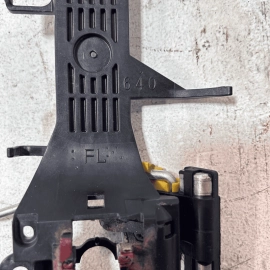 2006-2015 LEXUS IS250 FRONT LEFT SIDE DOOR CARRIER HOLDER MOUNT HANDLE BASE