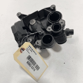 Engine Cooling Thermostat Heat Module OEM 2017-2018-2019-2020 BMW 430xi