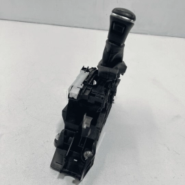 2018-2020 TOYOTA CAMRY AUTOMATIC TRANSMISSION GEAR SHIFTER LEVER AND KNOB O