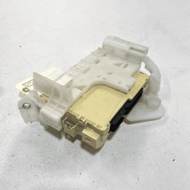 TOYOTA CAMRY 19-20 2.5L MULTIPLEX FUSE RELAY JUNCTION BLOCK MODULE & HOLDER