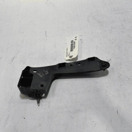 18-23 TOYOTA CAMRY REAR RIGHT PASSENGER RH SIDE BUMPER SEAL BRACKET SUPPORT