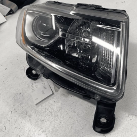 2014-2016 Jeep Grand Cherokee Headlight Headlamp Passenger Right Halogen OE