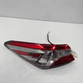 TOYOTA CAMRY 2018-2020 REAR LEFT DRIVER SIDE OUTER TAILLIGHT LIGHT LAMP OEM