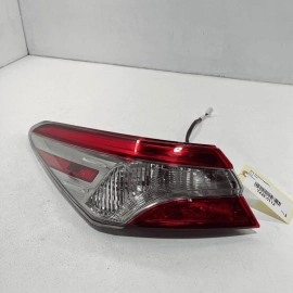 TOYOTA CAMRY 2018-2020 REAR LEFT DRIVER SIDE OUTER TAILLIGHT LIGHT LAMP OEM