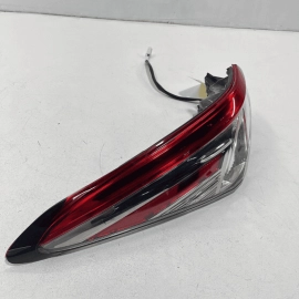 TOYOTA CAMRY 2018-2020 REAR LEFT DRIVER SIDE OUTER TAILLIGHT LIGHT LAMP OEM