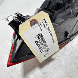 TOYOTA CAMRY 2018-2020 REAR LEFT DRIVER SIDE OUTER TAILLIGHT LIGHT LAMP OEM