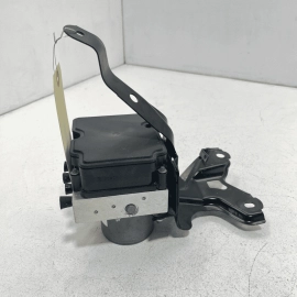 2018-2020 TOYOTA CAMRY ABS ANTI LOCK BRAKE PUMP MODULE UNIT W/ MOUNT BRACKE