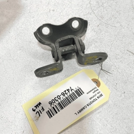 2018-2023 TOYOTA CAMRY FRONT LEFT DRIVER SIDE DOOR LOWER HINGE ASSEMBLY OEM