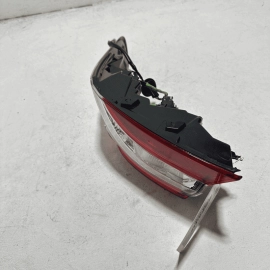2018 - 2020 TOYOTA CAMRY REAR RIGHT PASSENGER SIDE OUTER TAILLIGHT LAMP OEM