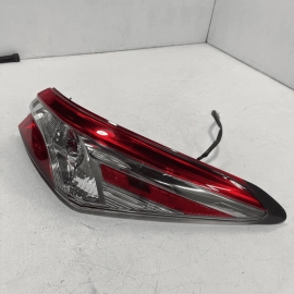 2018 - 2020 TOYOTA CAMRY REAR RIGHT PASSENGER SIDE OUTER TAILLIGHT LAMP OEM