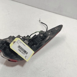 2018 - 2020 TOYOTA CAMRY REAR RIGHT PASSENGER SIDE OUTER TAILLIGHT LAMP OEM