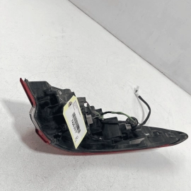 2018 - 2020 TOYOTA CAMRY REAR RIGHT PASSENGER SIDE OUTER TAILLIGHT LAMP OEM