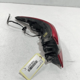 2018 - 2020 TOYOTA CAMRY REAR RIGHT PASSENGER SIDE OUTER TAILLIGHT LAMP OEM