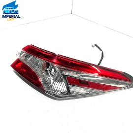 2018 - 2020 TOYOTA CAMRY REAR RIGHT PASSENGER SIDE OUTER TAILLIGHT LAMP OEM