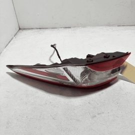 2018 - 2020 TOYOTA CAMRY REAR RIGHT PASSENGER SIDE OUTER TAILLIGHT LAMP OEM