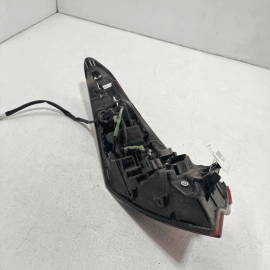 2018 - 2020 TOYOTA CAMRY REAR RIGHT PASSENGER SIDE OUTER TAILLIGHT LAMP OEM