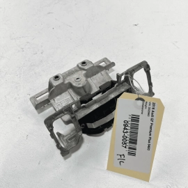 AUDI Q7 2017-2022 FRONT LEFT DRIVER SEAT HEADREST HOLDER BRACKET SUPPORT OE